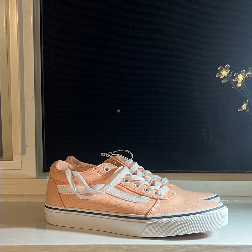 Vans Women's Coral Sneakers